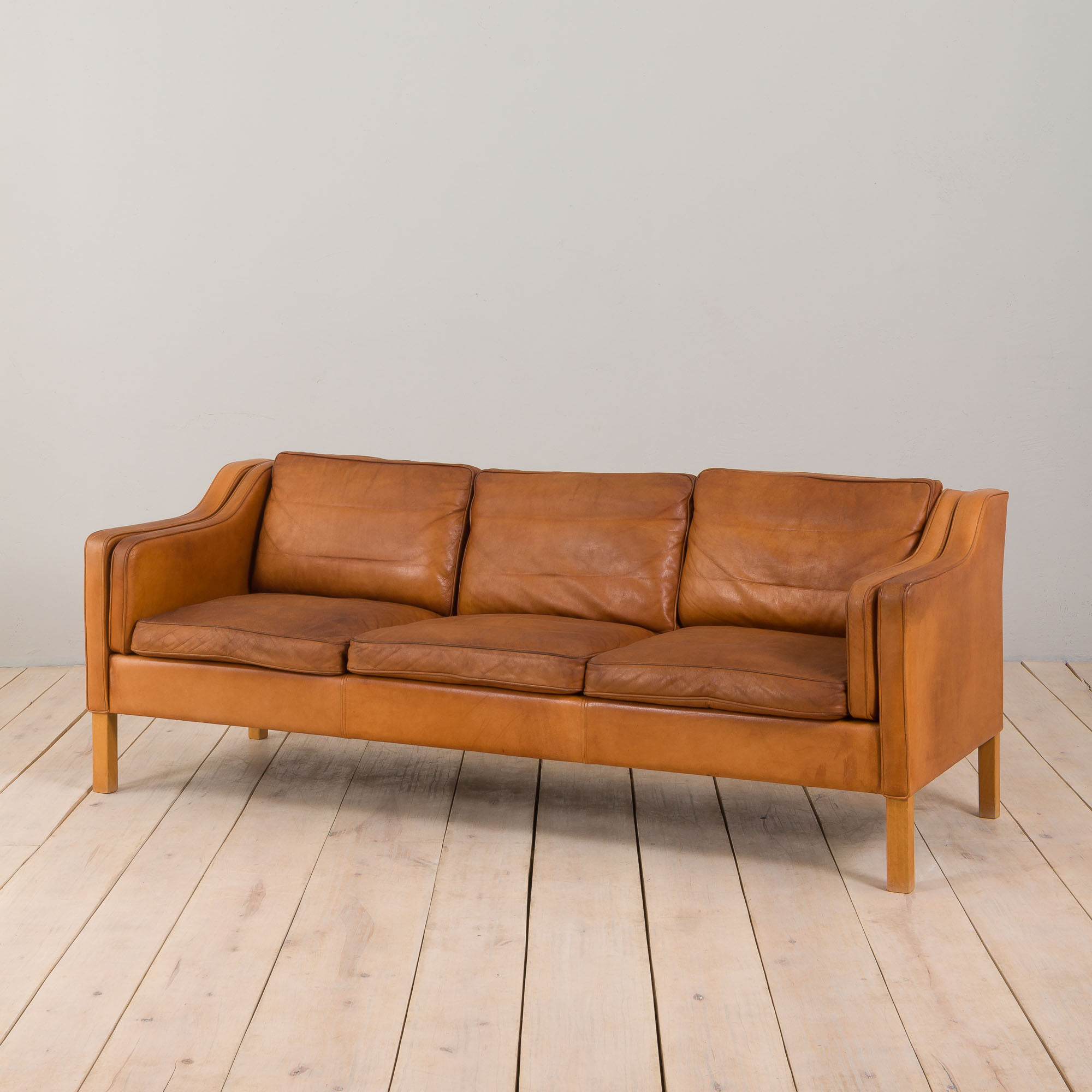 Vintage light cognac aniline leather 3 seater sofa by Mogens Hansen  Denmark, 1970s