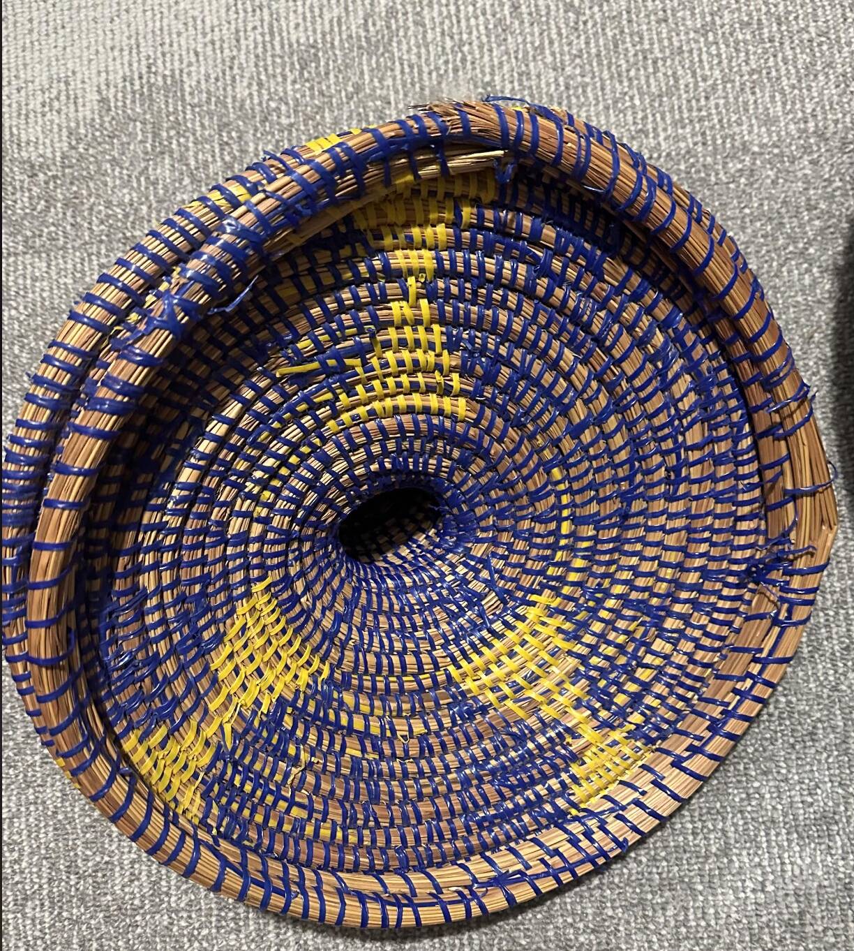 Panier de rangement artisanal tressé