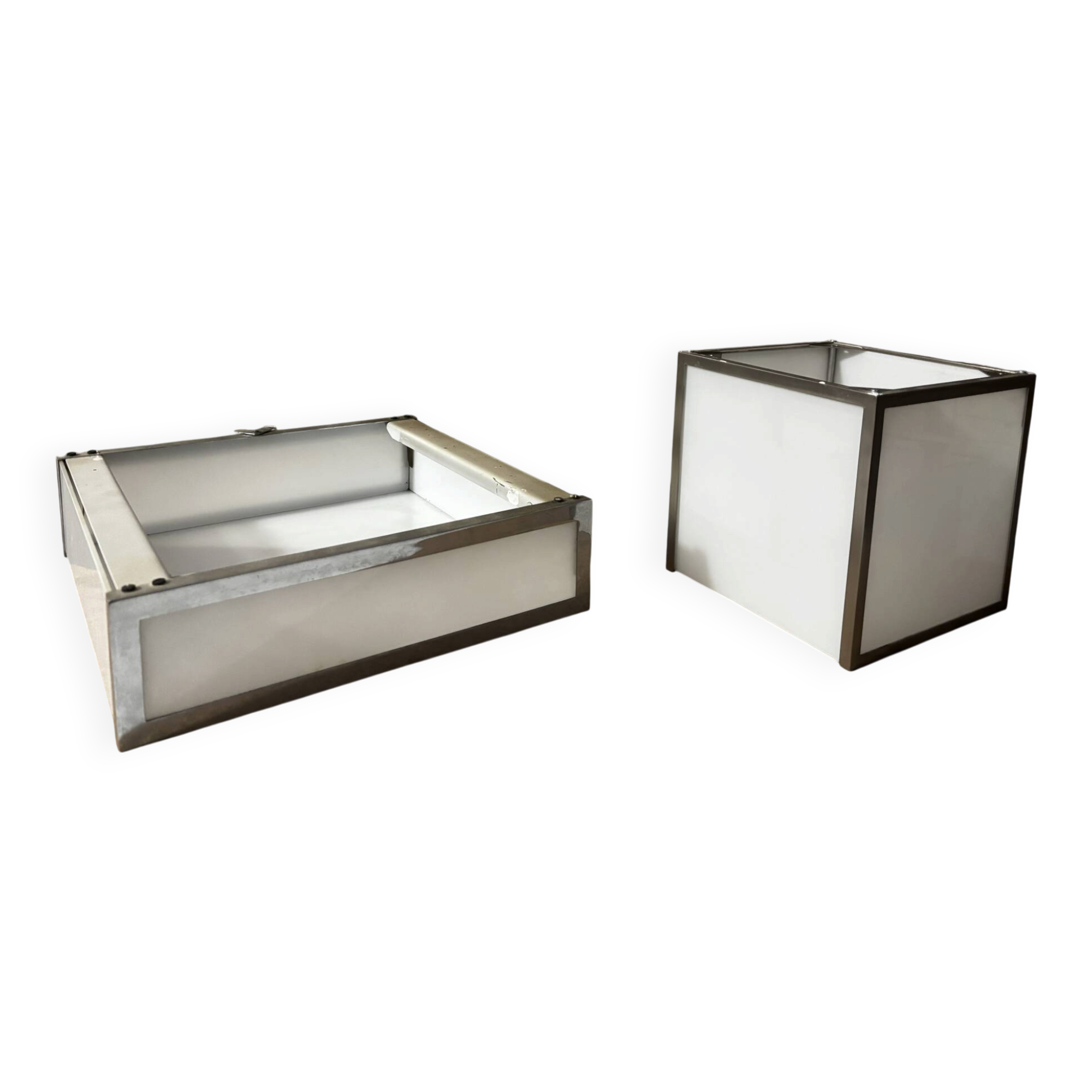 Pair of Jean Perzel 70 wall lights.