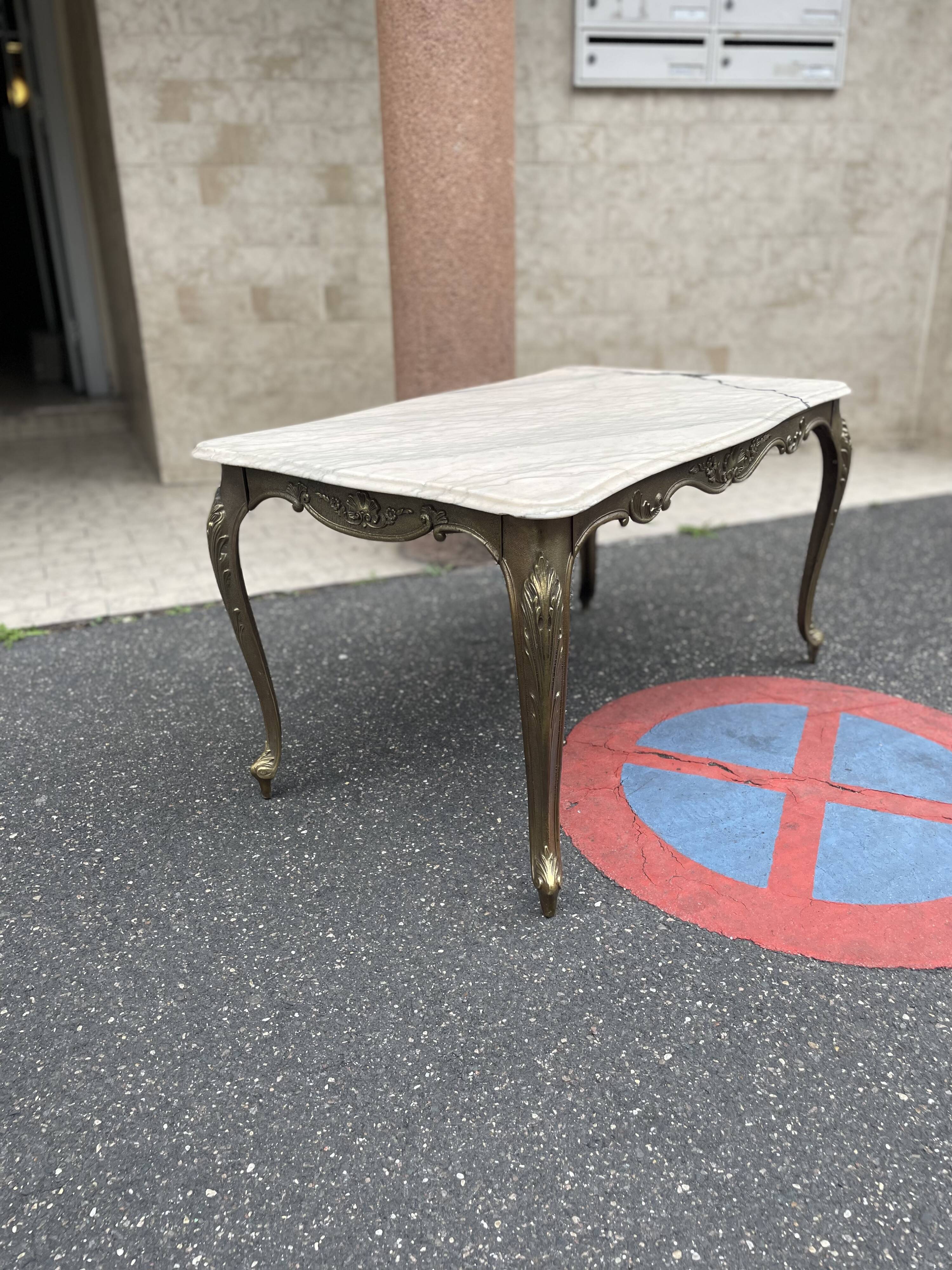 Louis XV style solid marble coffee table - Vintage Rococo