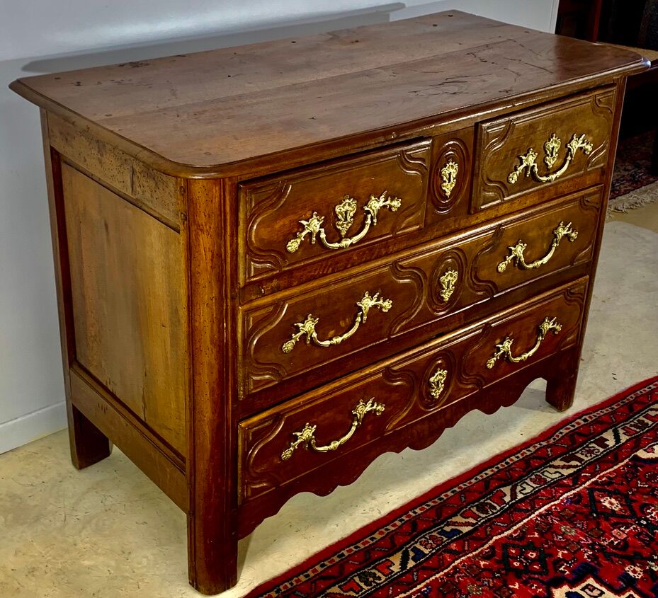 Commode louis XIV style