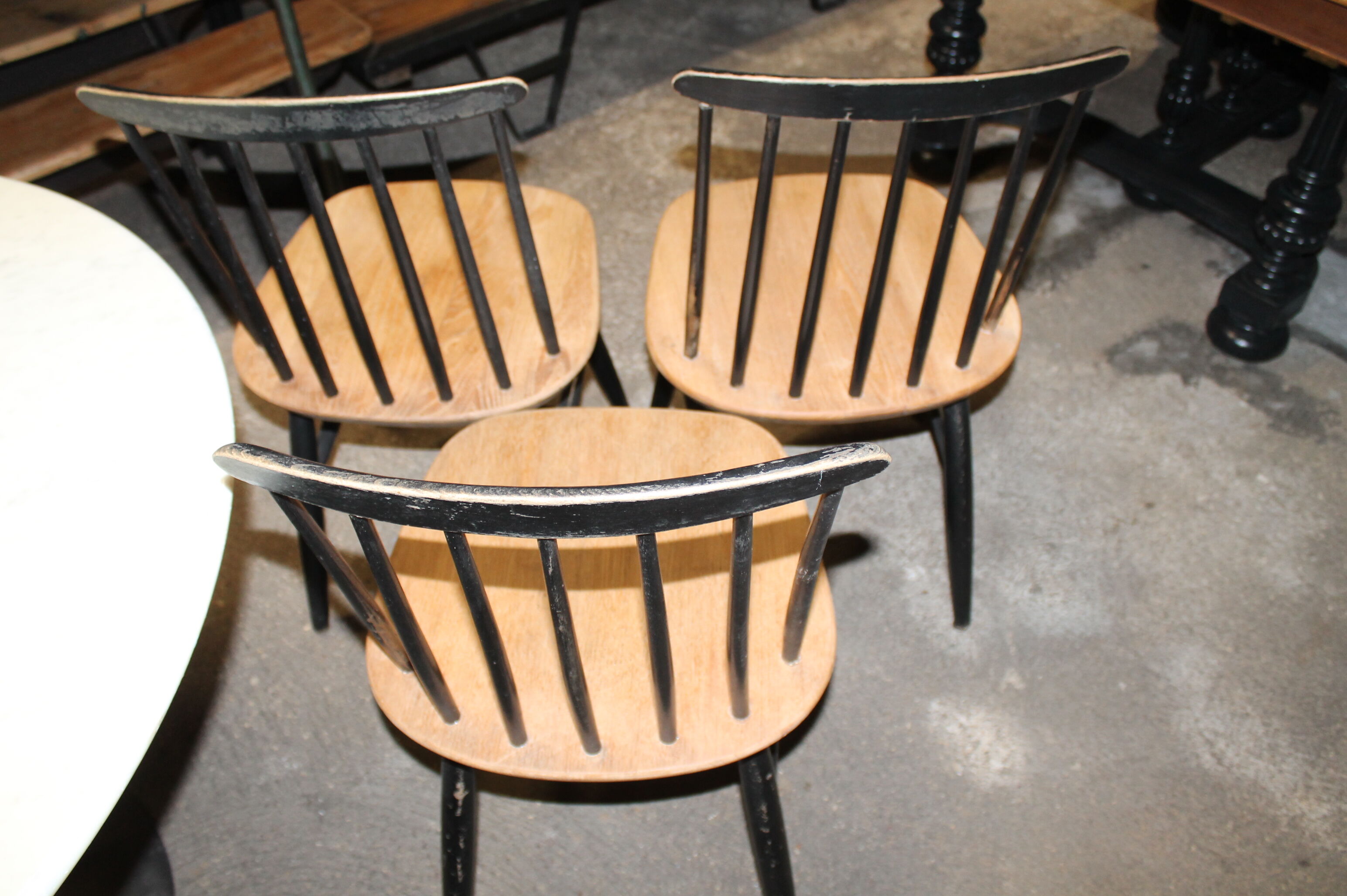 Marble round table and chairs