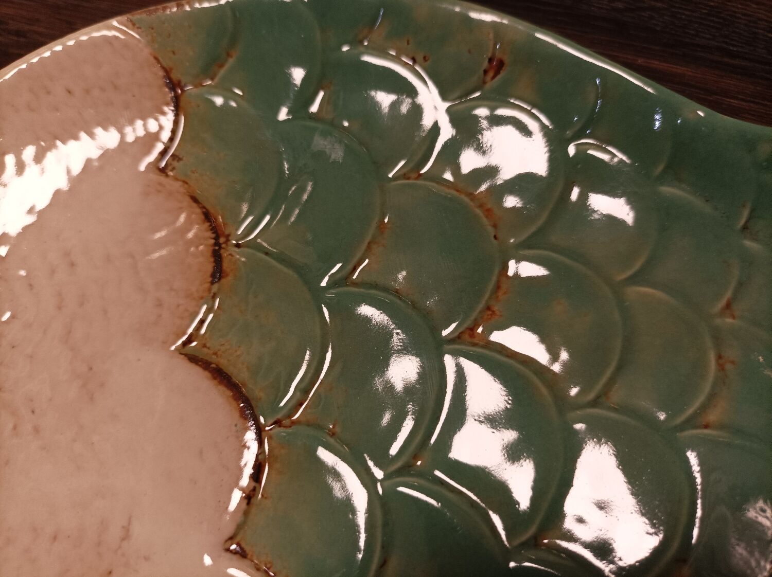 Set of 2 stoneware dishes