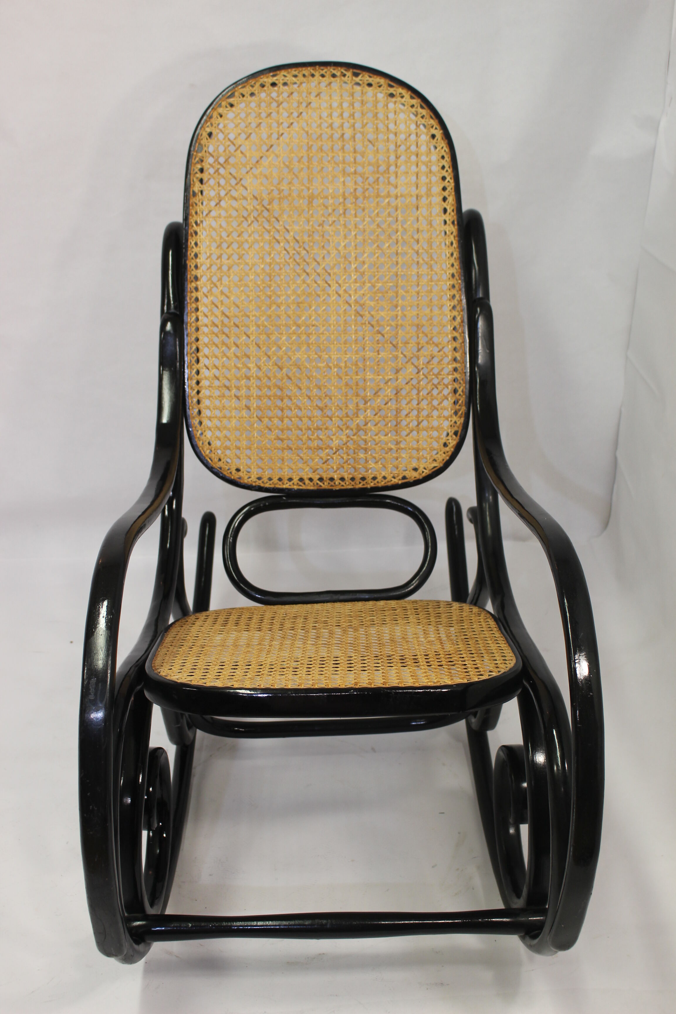 Year 1930 thonet rocking chair model n ° 10