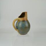 Two-tone pitcher in sandstone by Louis Lourioux