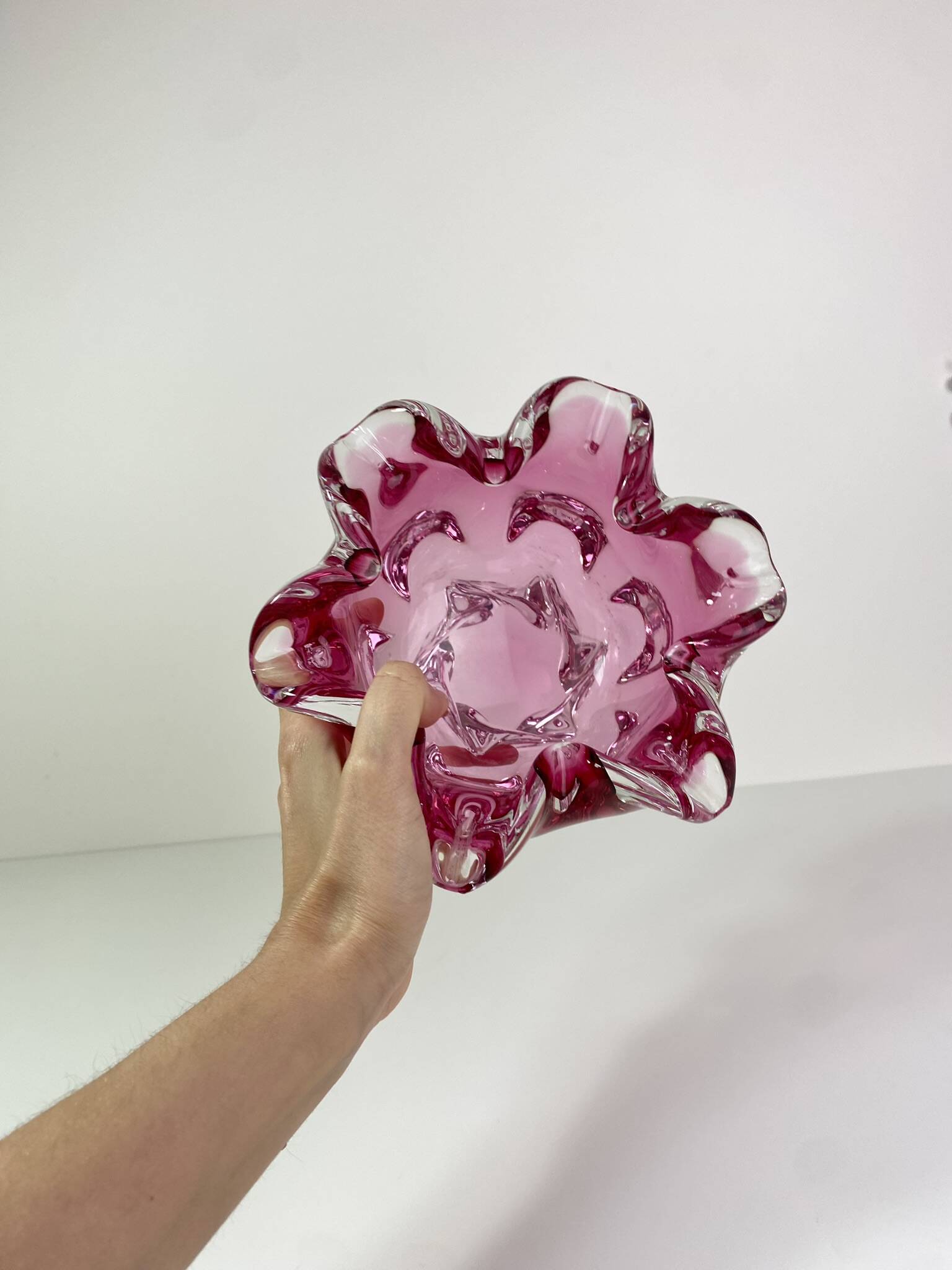 Large empty pocket or vintage pink Murano glass vase