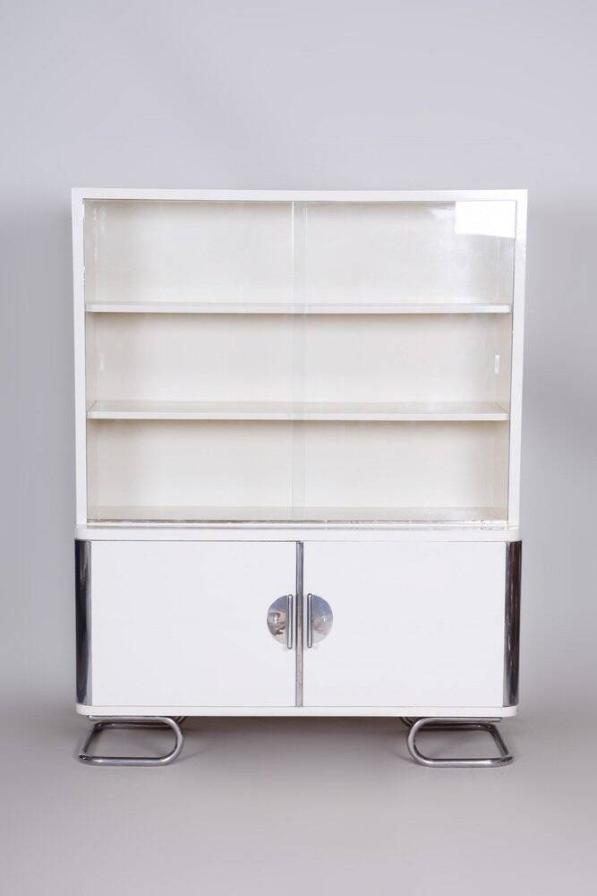 Bauhaus White Chrome-Plated Steel & Lacquered Wood Cabinet attributed to Vichr, 1930s