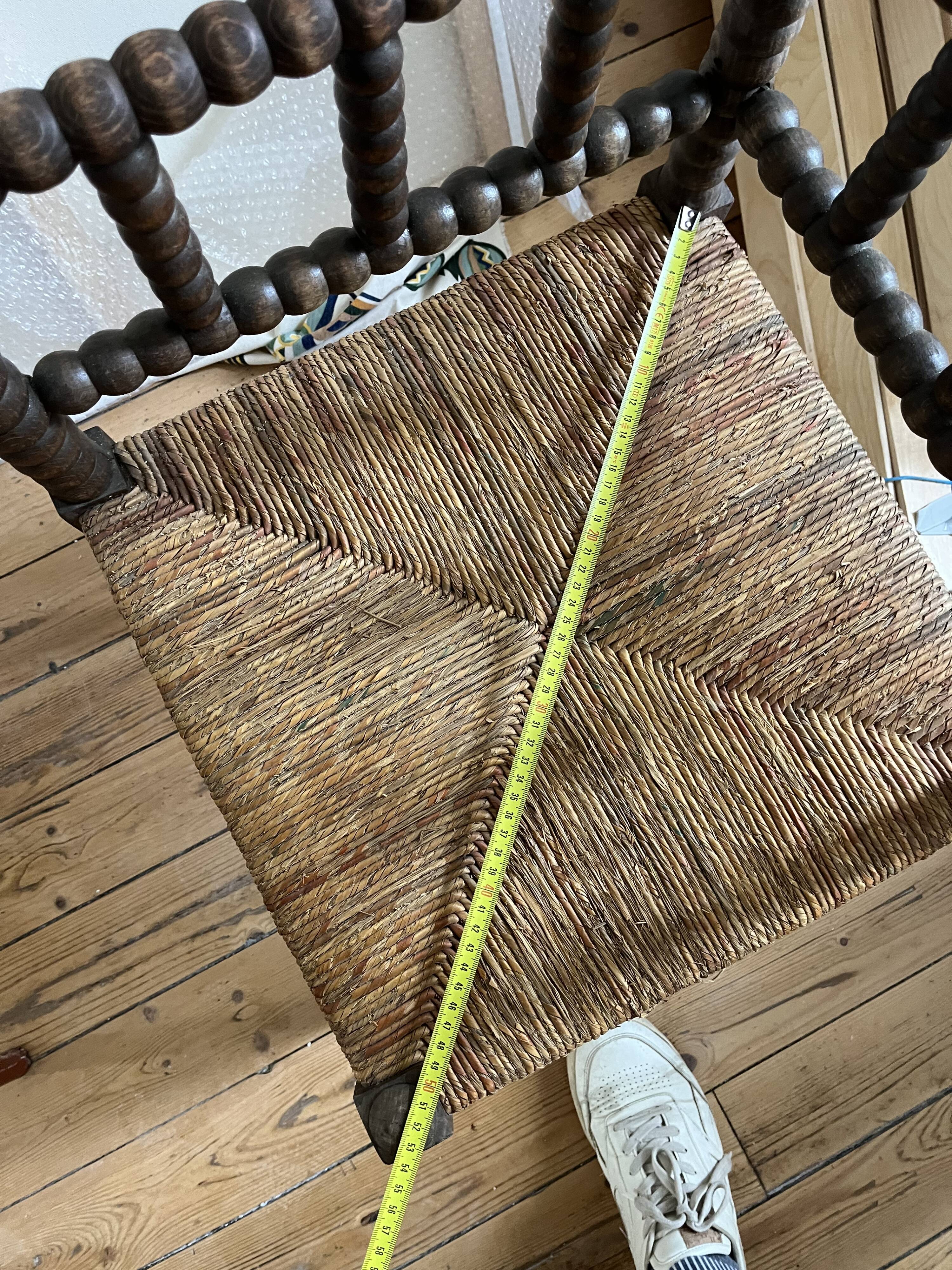 Turned wood corner chair