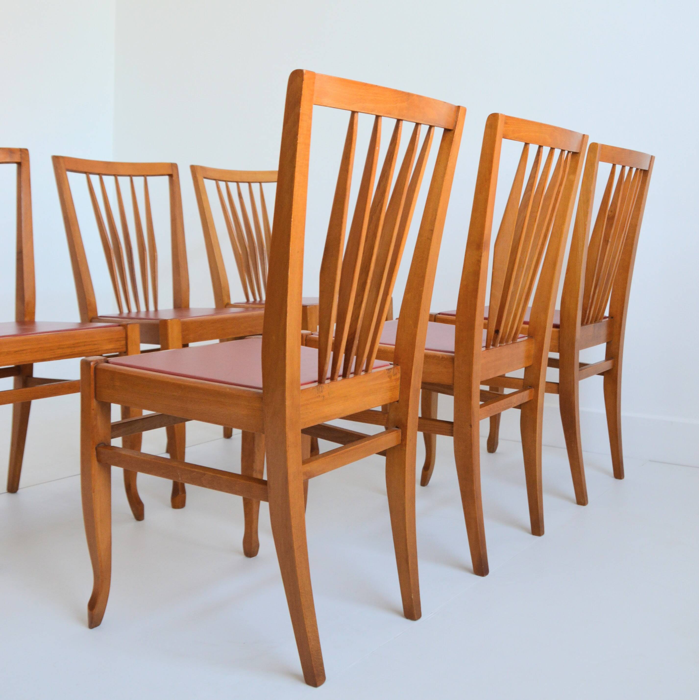 Set of 6 vintage chairs from the 1960s.