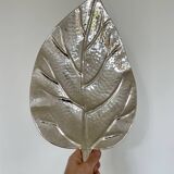 Large leaf-shaped centerpiece tray