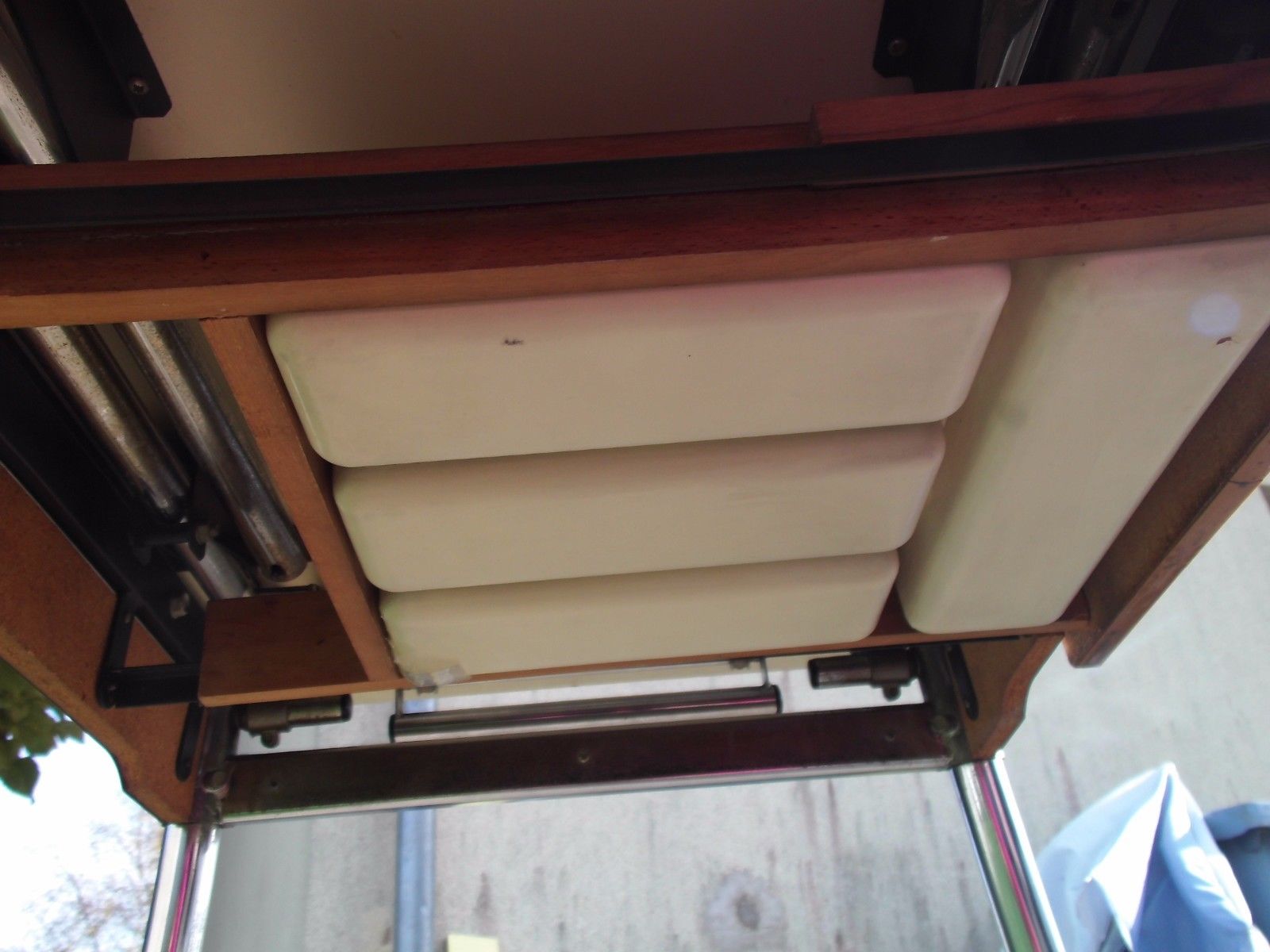 Kitchen table formica + 2 extensions - supermatic