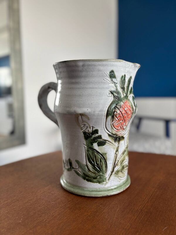 Grand vase en céramique vintage signé Thiry Albert   Décor floral en r