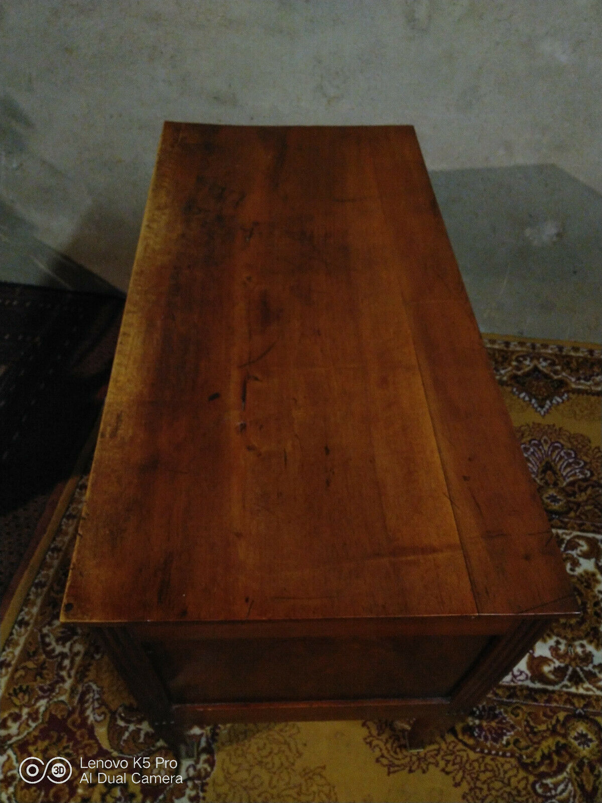 Louis XVI walnut and walnut bramble chest of drawers