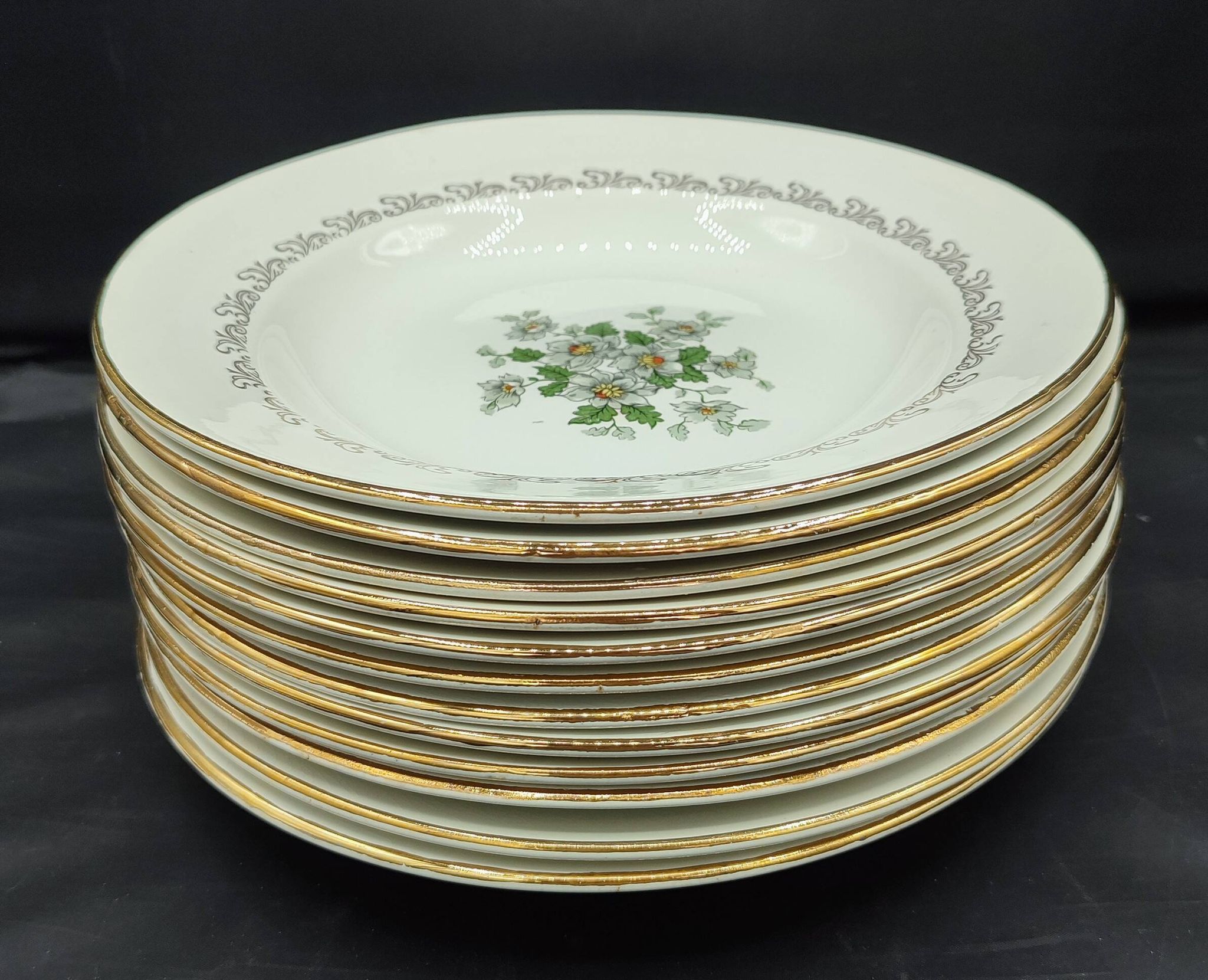 Service of 12 vintage deep plates L'Amandinois Floral Decoration and Gilding