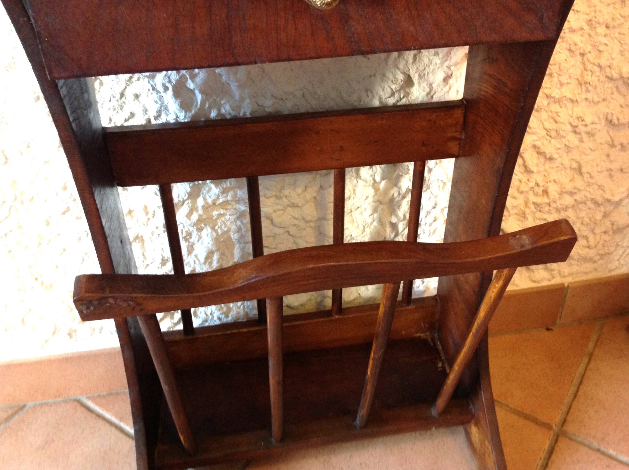 Magazine holder in varnished wood / vintage 60s