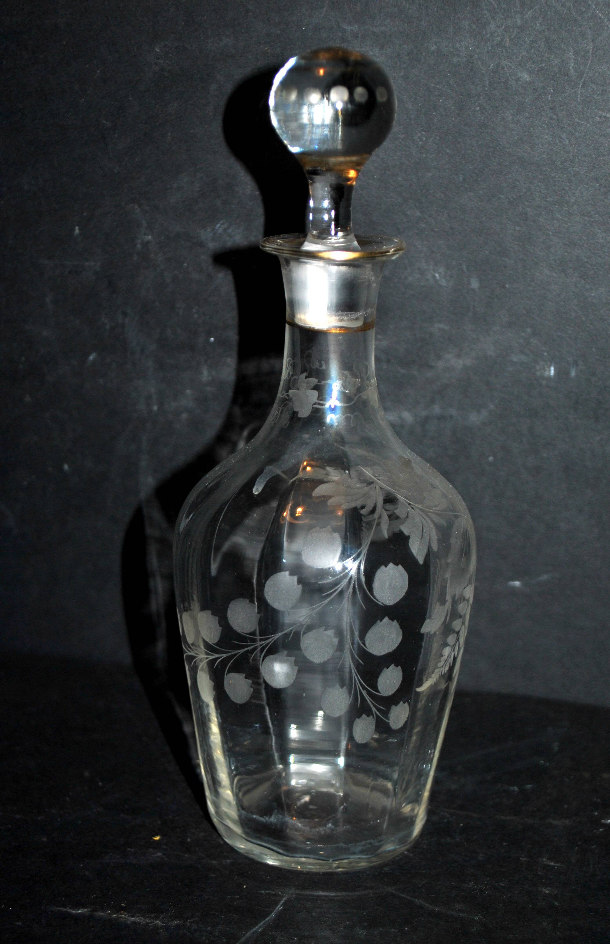 Carafe à liqueur 1900 en cristal soufflé gravé fougère muguet Cave à liqueur Cabaret