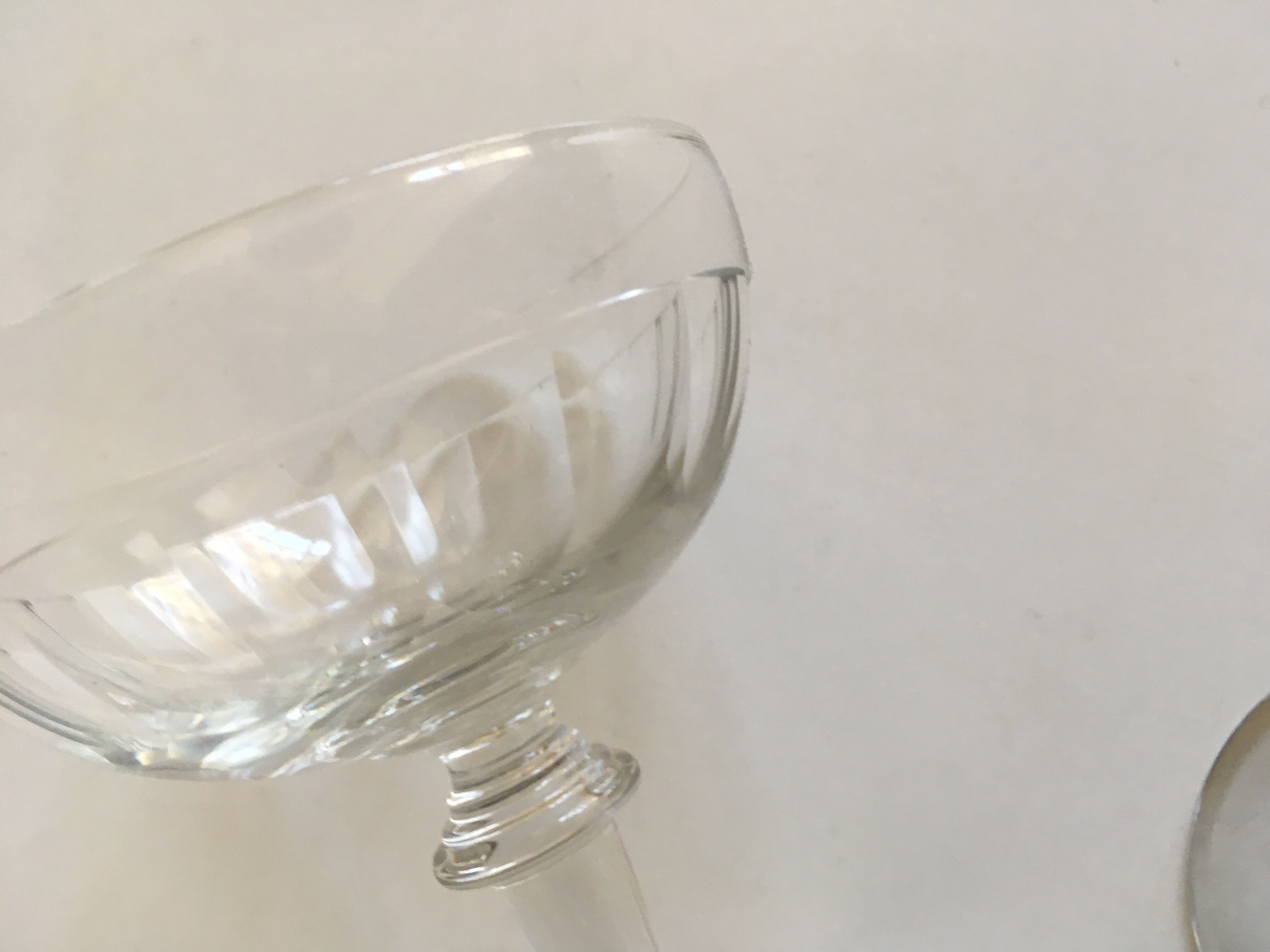 Set de 10 coupes à champagne à côtes plates, XIXe