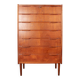 Grande commode Danoise, Semainier, 7 tiroirs en teck par Henning Jørgesen.
