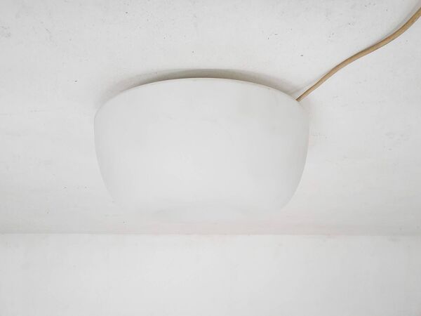 Plafonnier ou applique murale en verre au lait Glasshutte limburg, Allemagne, années 1970