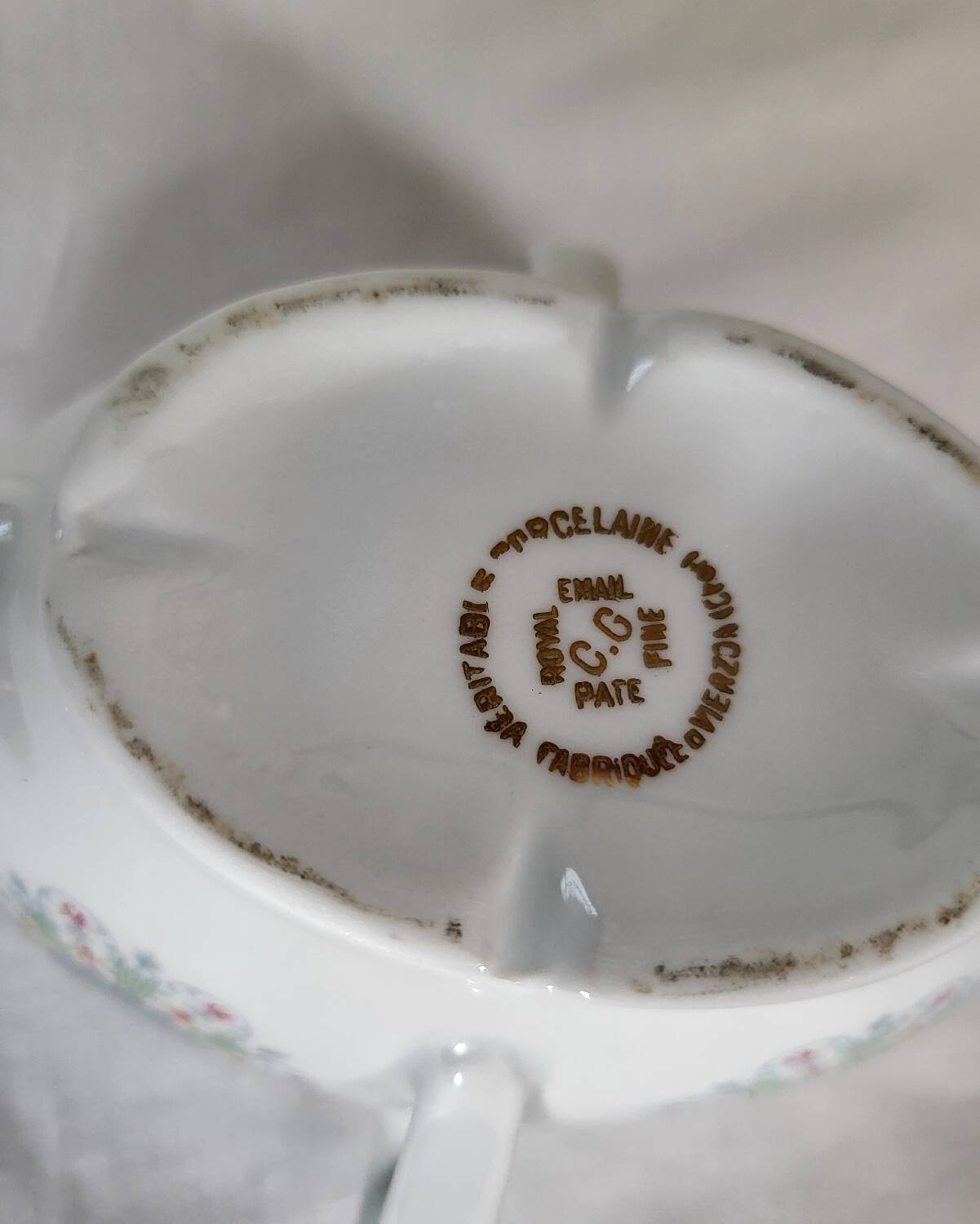 Vierzon porcelain sauce boat
