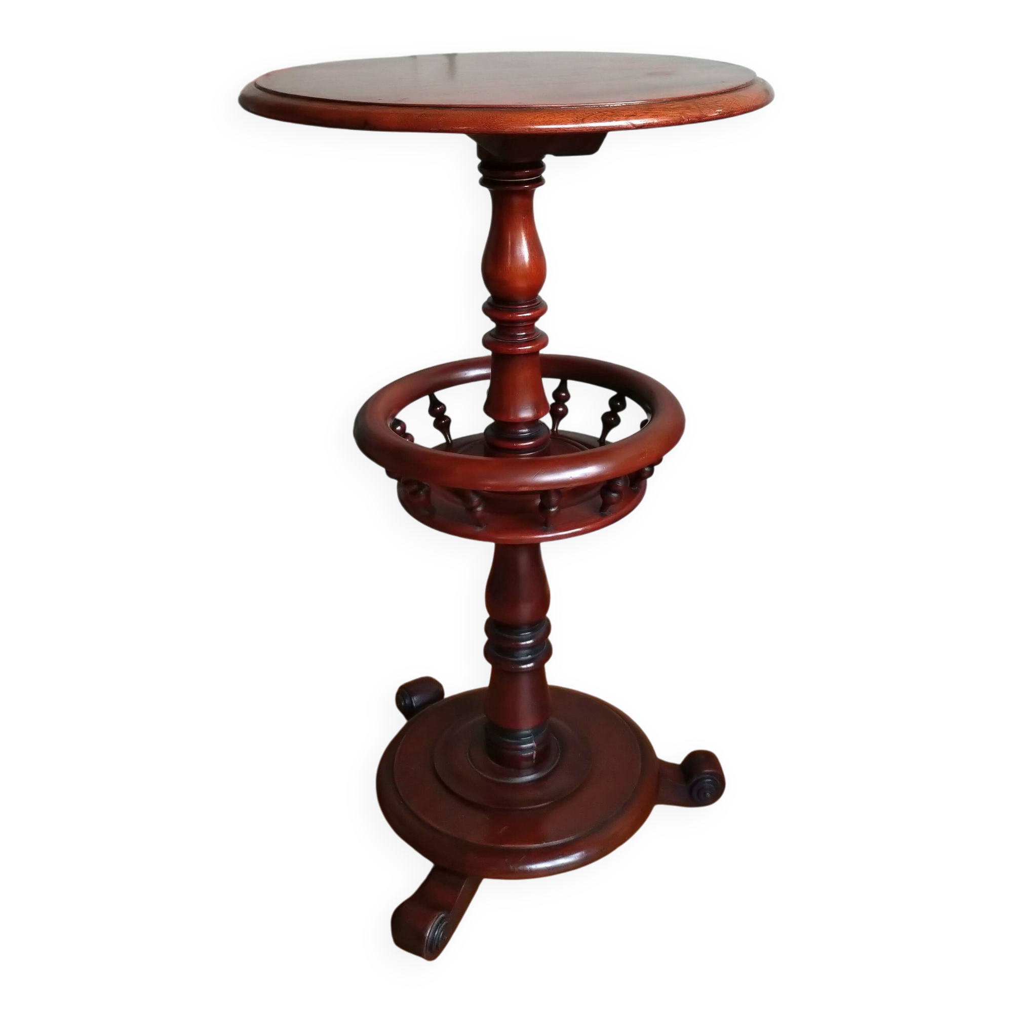Round side table