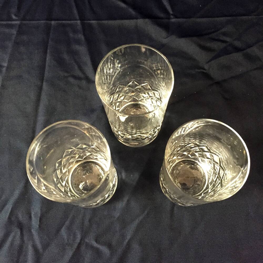 Set of 3 cross-cut crystal liqueur glasses
