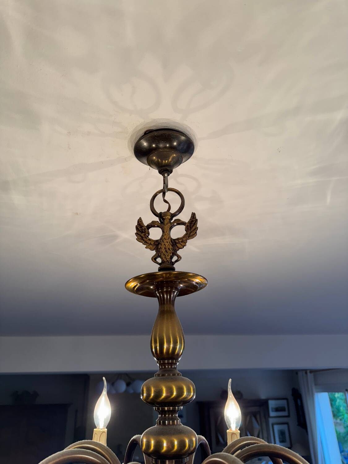 Antique brass 8-light chandelier in Dutch Baroque style