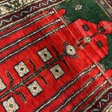 Distressed Turkish Rug 117x88 cm Vintage Shabby, Wool Tribal Red, Green Small