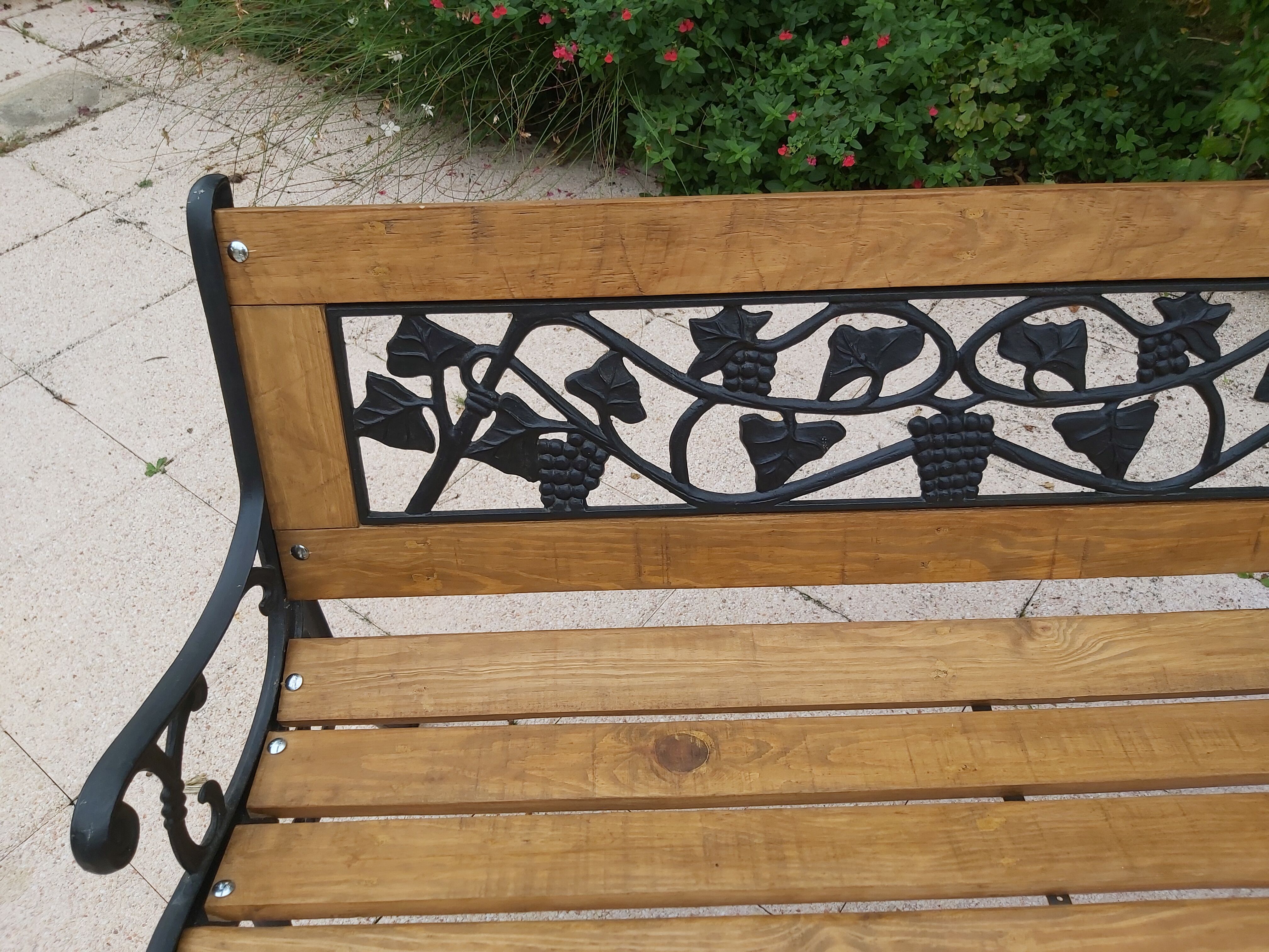 Garden bench