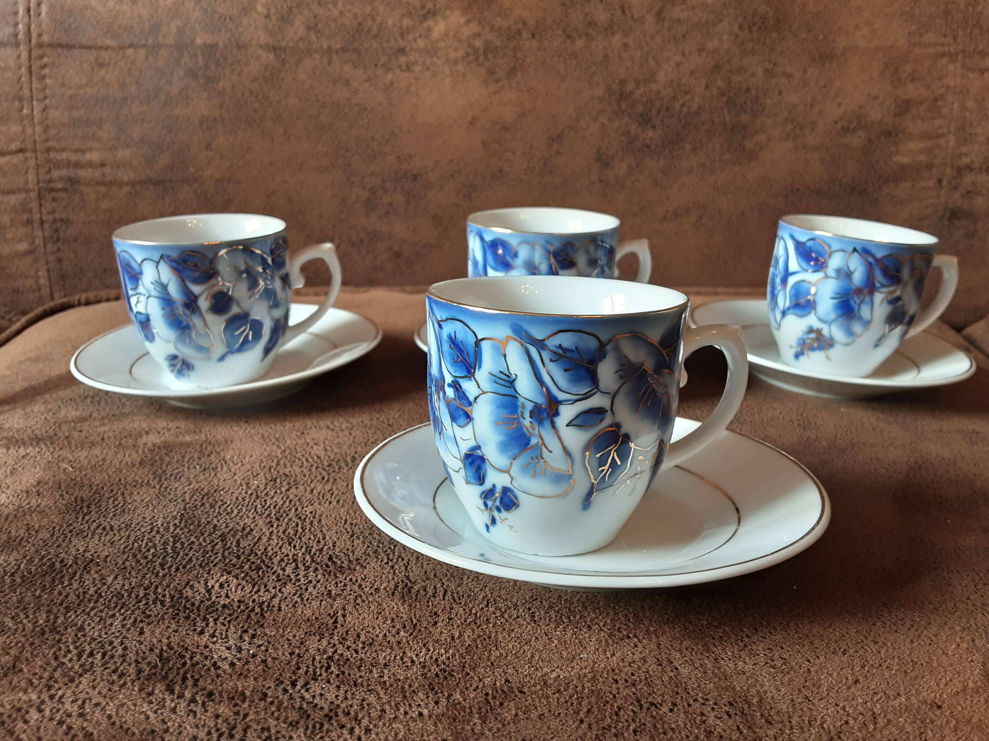 Set of 4 Romania cups and saucers