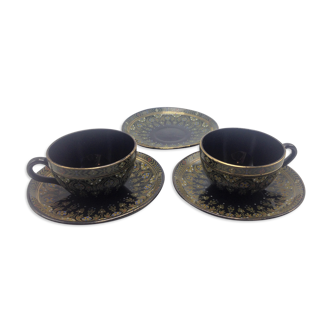 pair of cups at the café sarreguemines decor enhanced with email