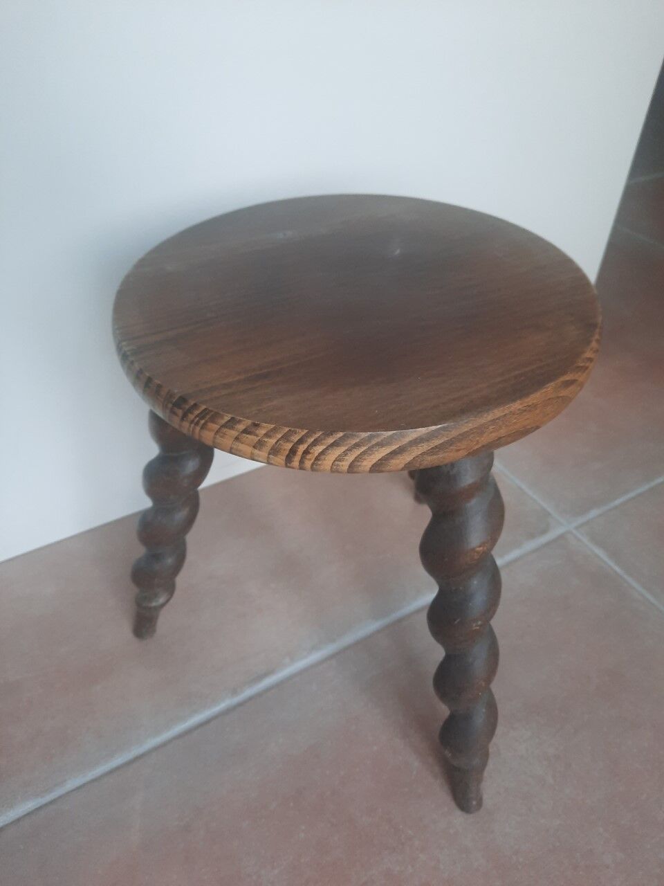 Tripod stool
