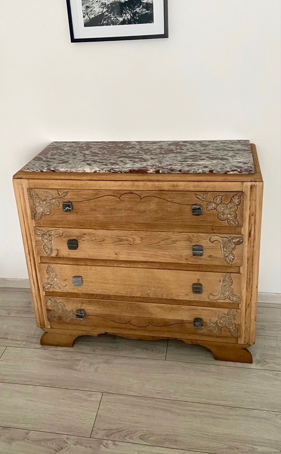 Art Deco chest of drawers