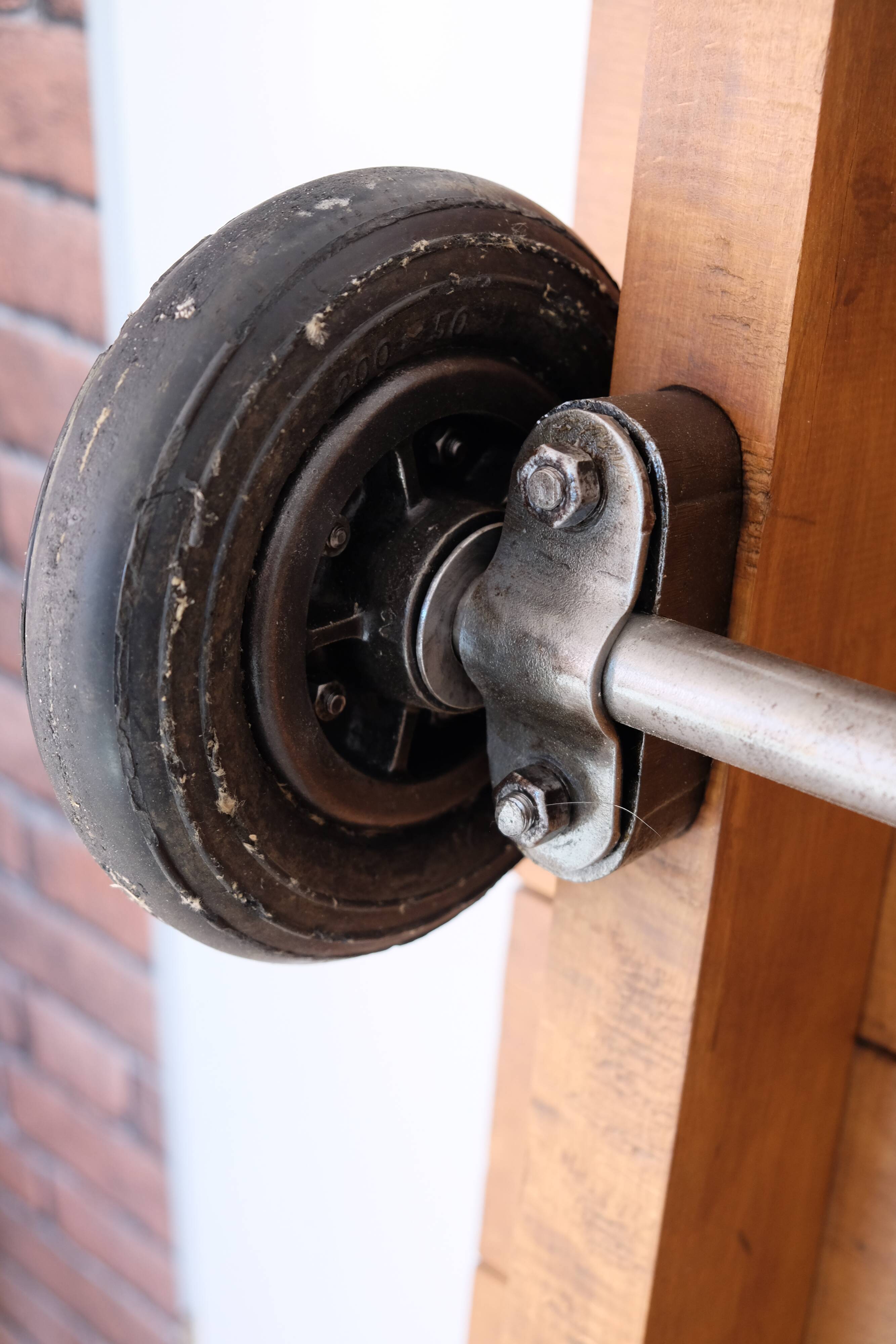 Industrial coffee table pallet on wheels