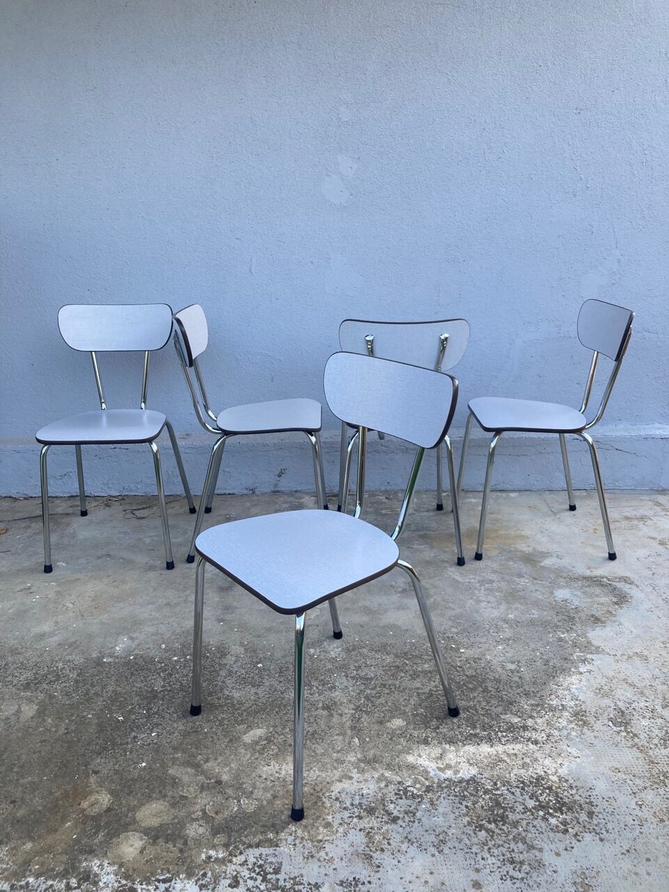 Set of 5 grey formica chairs