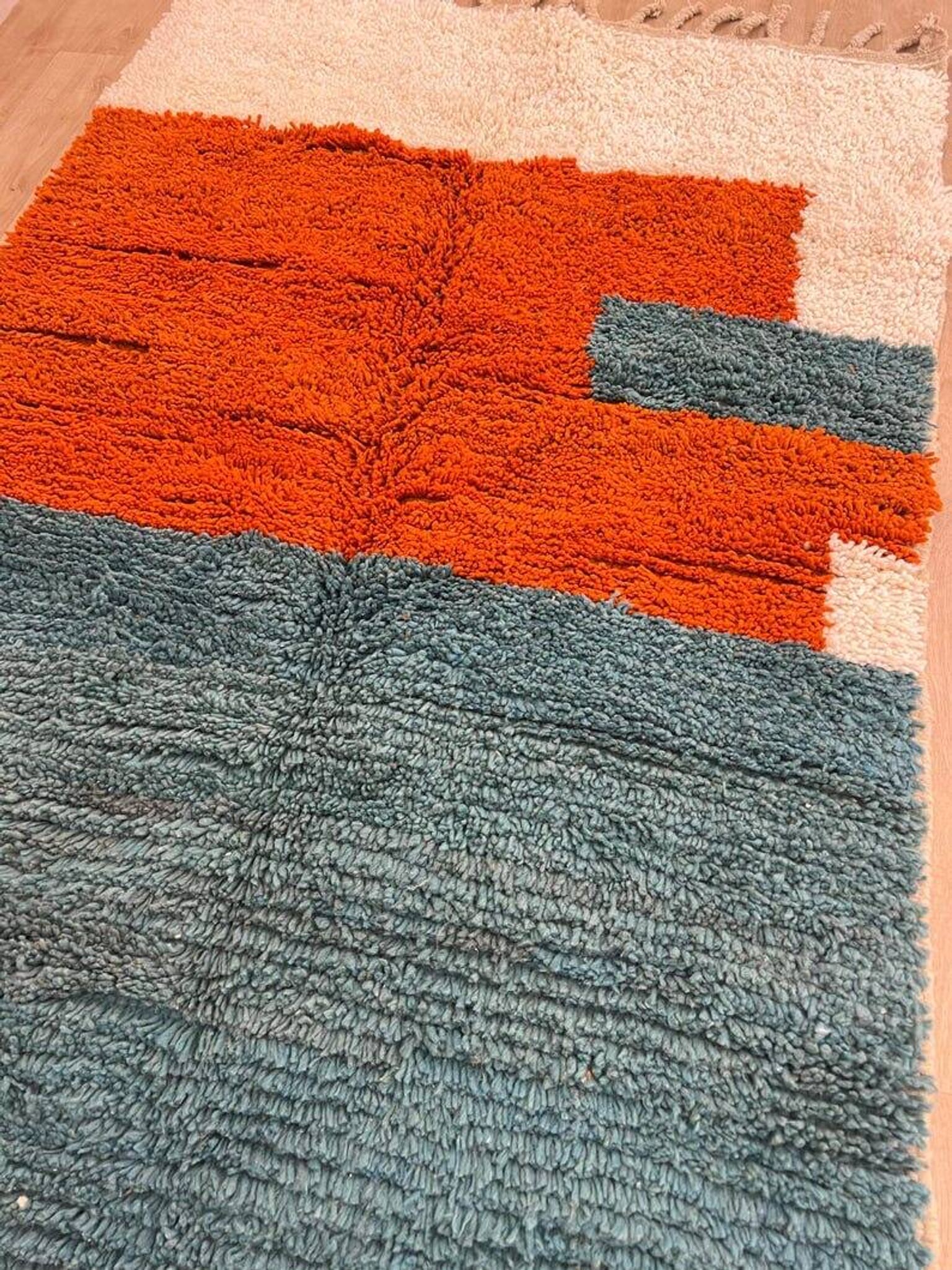 Tapis en laine naturelle fait main taille 150 x 250 cm