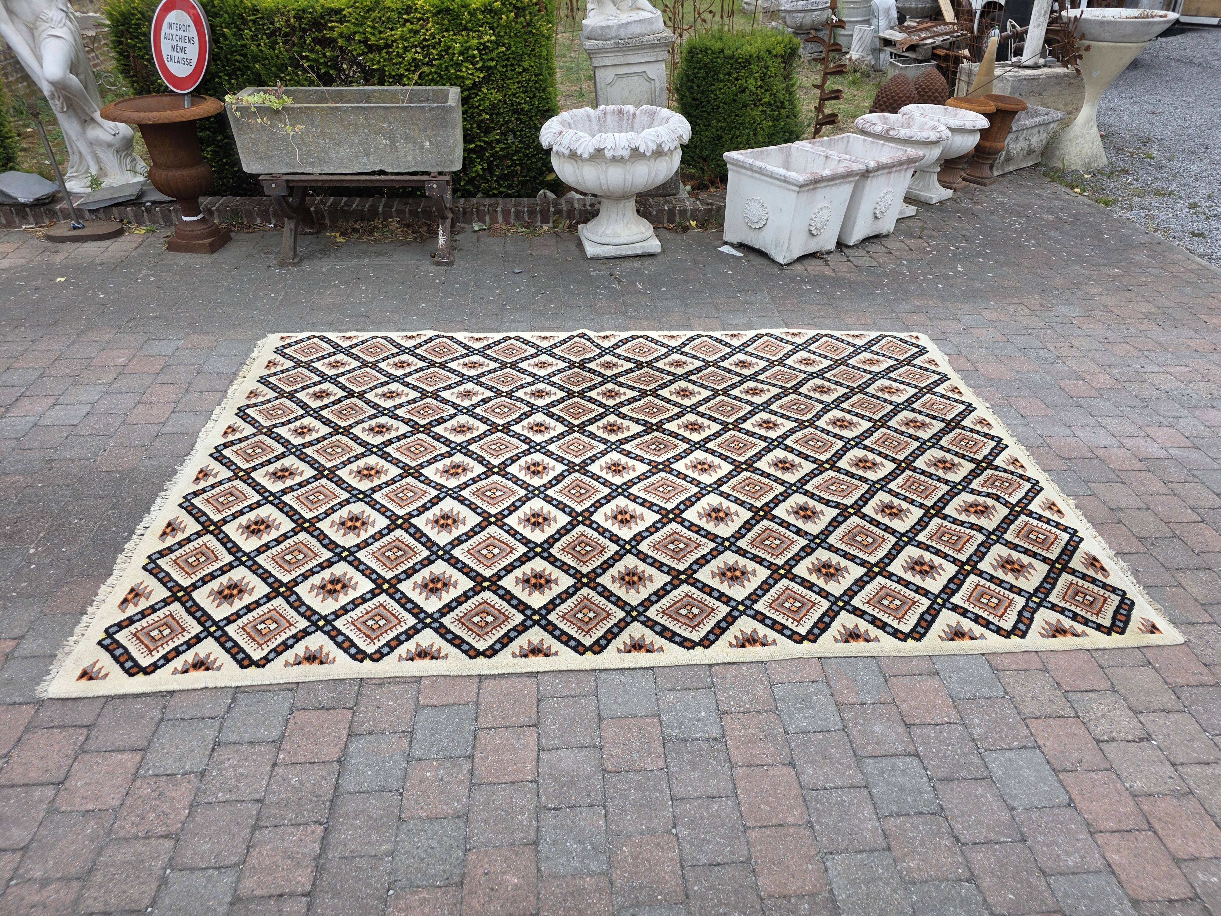 Scandinavian wool rug from the 60s/70s