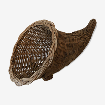 Panier en rotin vintage corne d’abondance