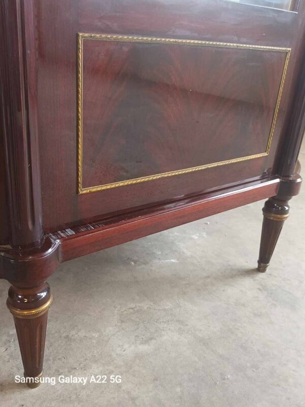 Vitrine Argentier demi-lune style Louis xvi bombé