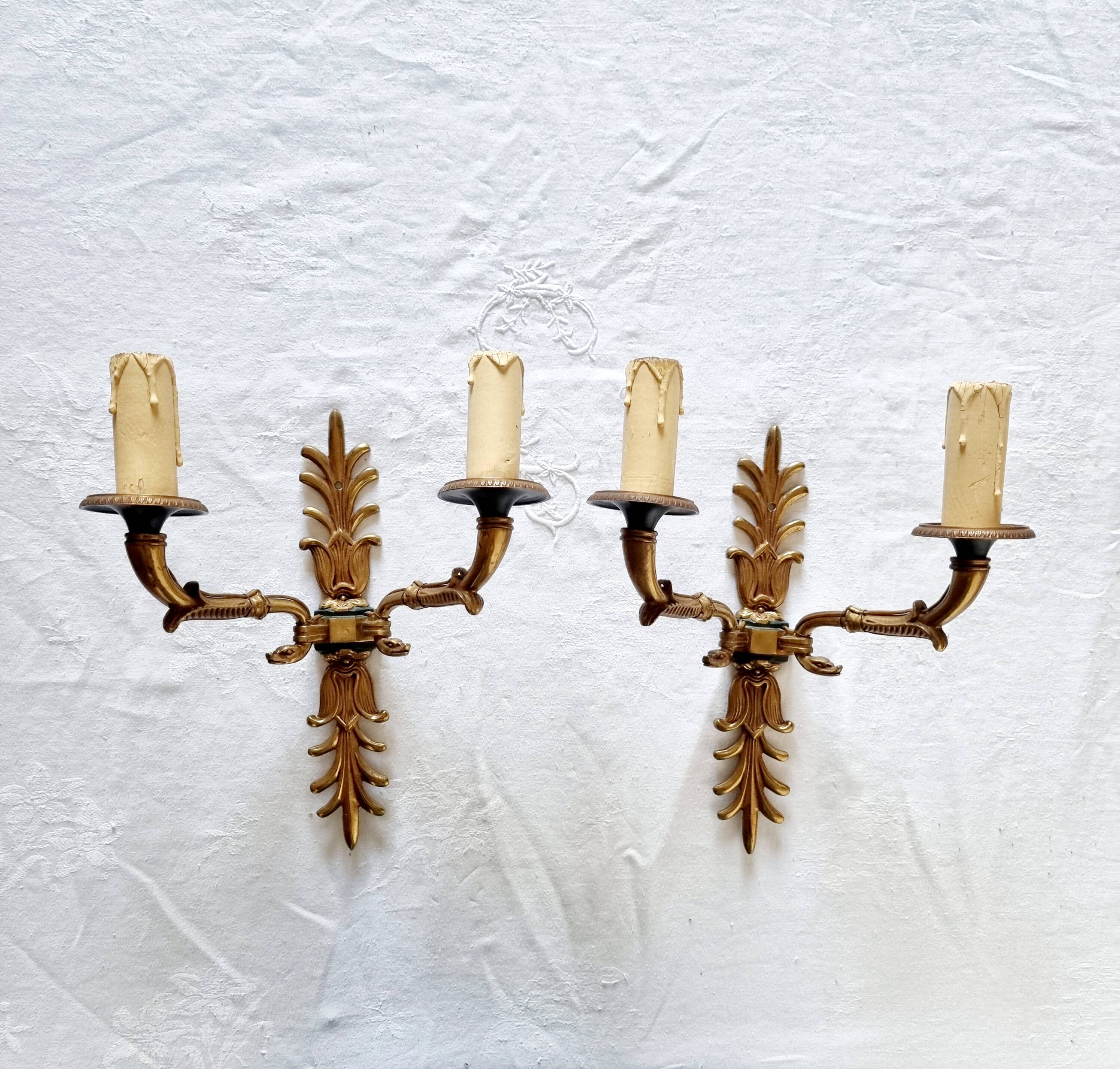 Pair of Empire style wall sconces in gilded bronze and Empire green, mid