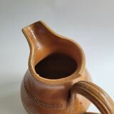 Sandstone pitcher