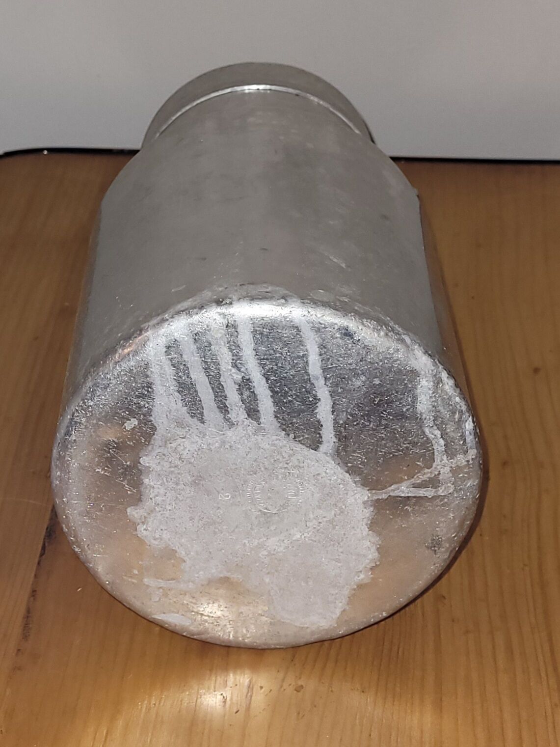 Pot à lait en aluminium