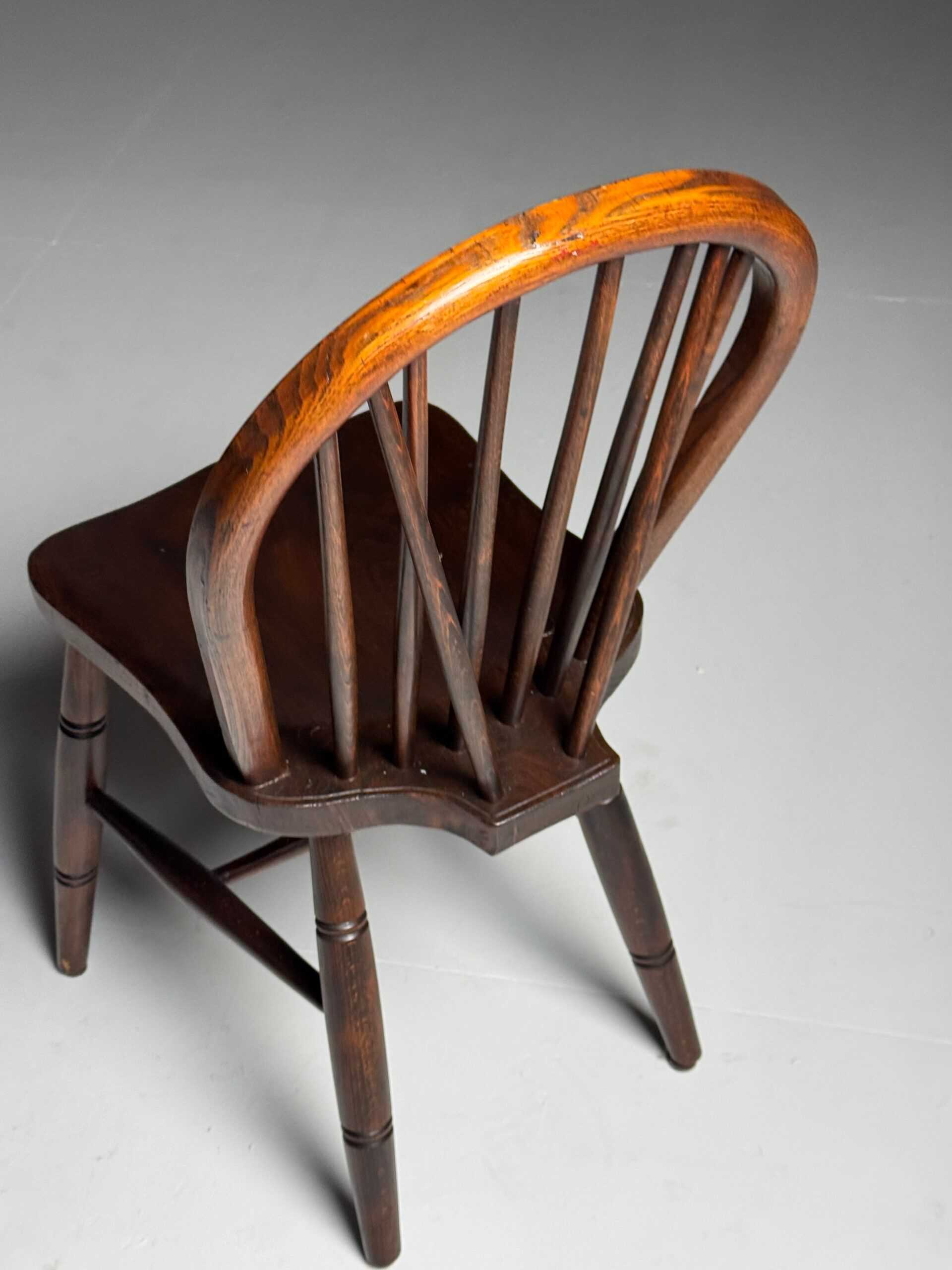 Set of 4 Windsor dining chairs