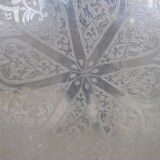 Oriental plateau in silver copper. diameter: 97.5 cm.