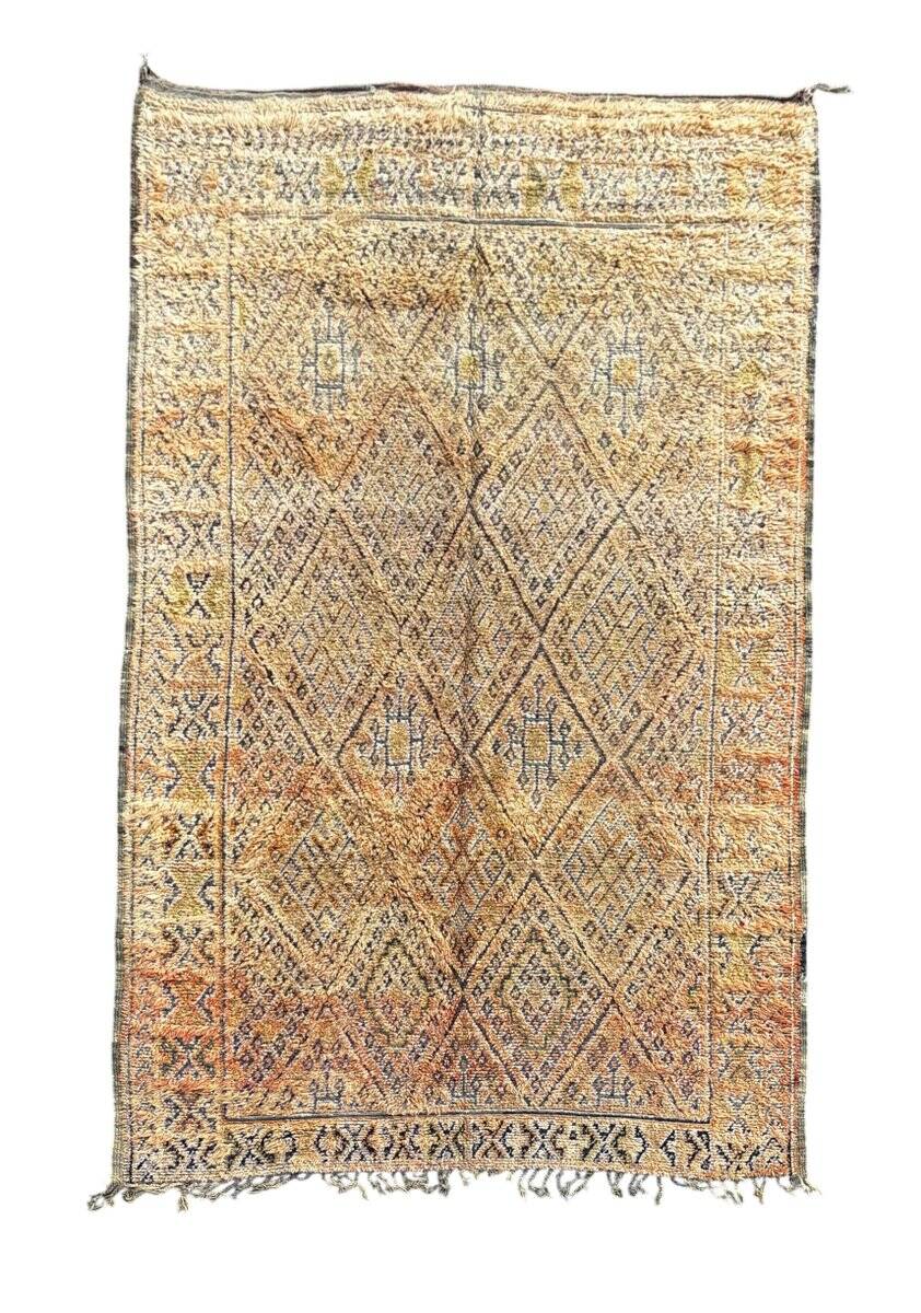 Vintage Moroccan Berber carpet in perfect condition made of wool.
