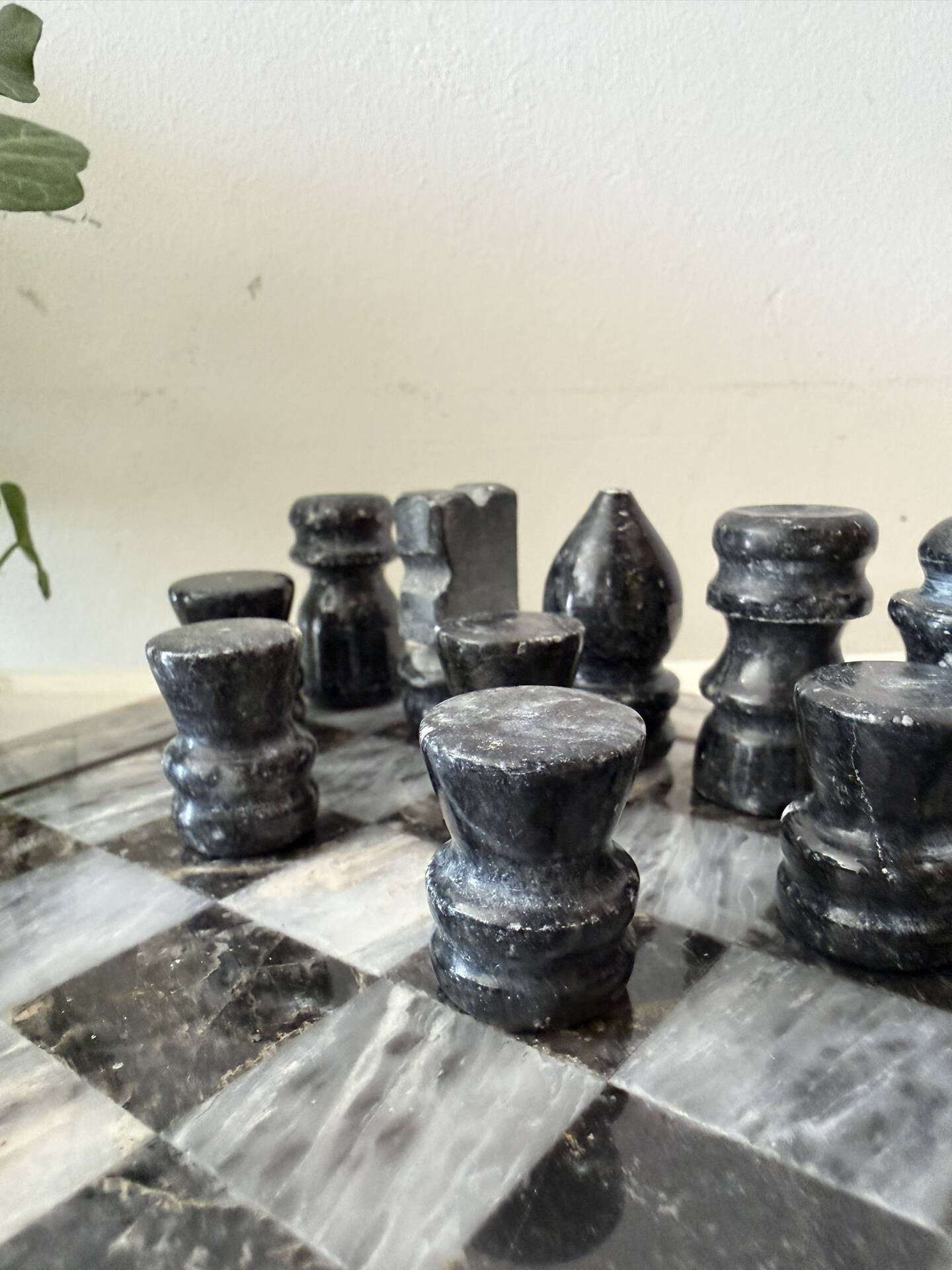 Onyx chess set