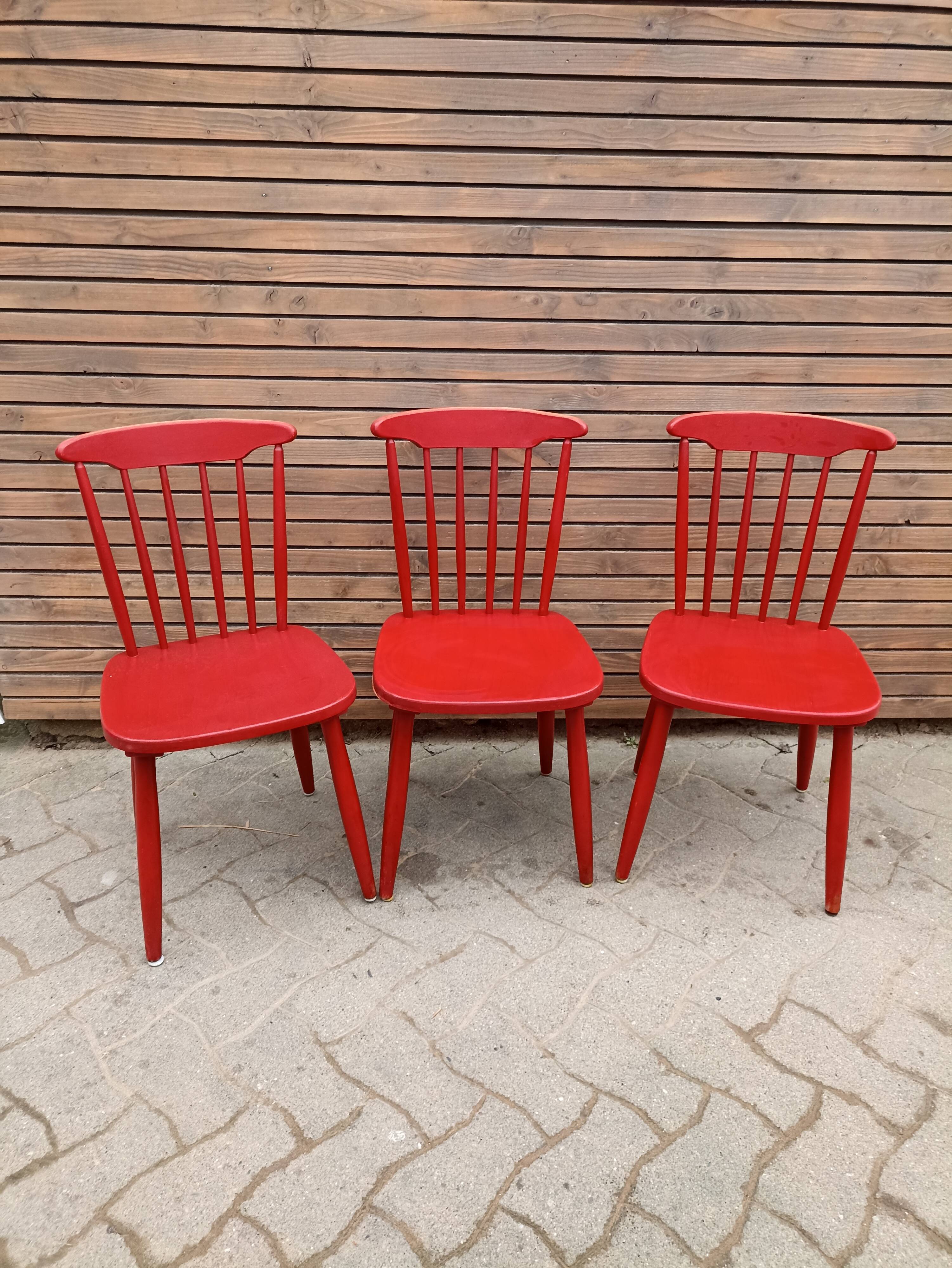 Lot vintage chairs