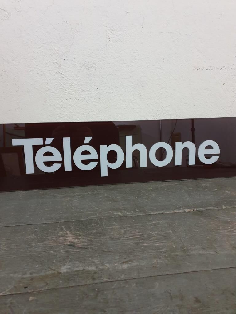 Phone plate 80s