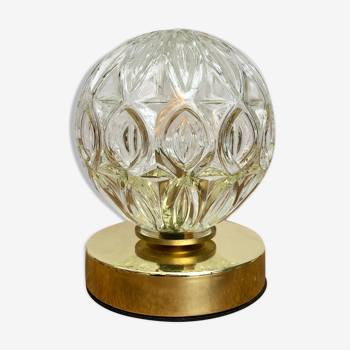 Lampe à poser globe en verre moulé