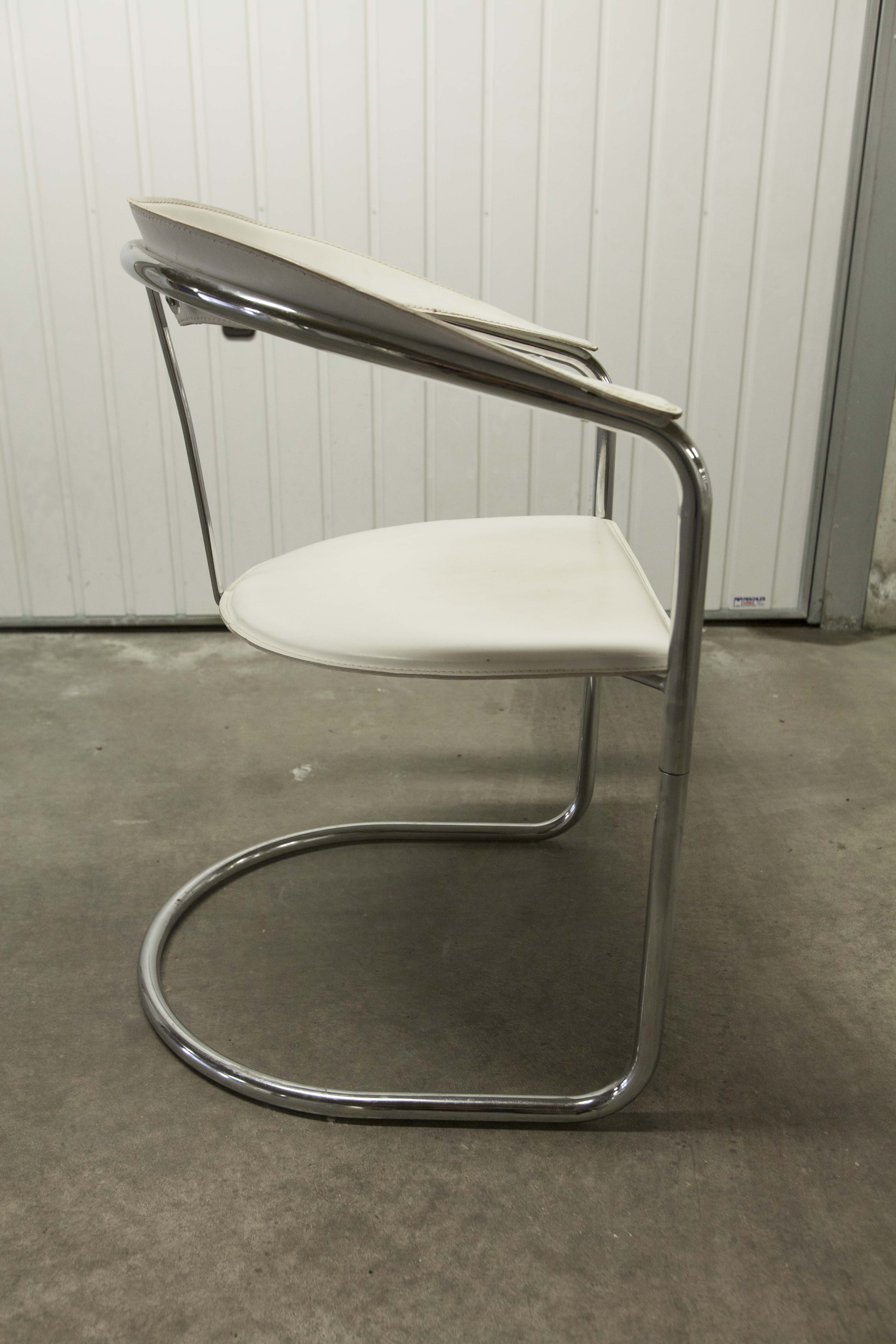 Chaise de bureau en cuir des années 80